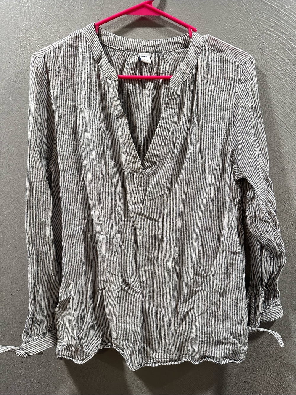 Old Navy Men's Striped Button-Down Tunic in Black & White